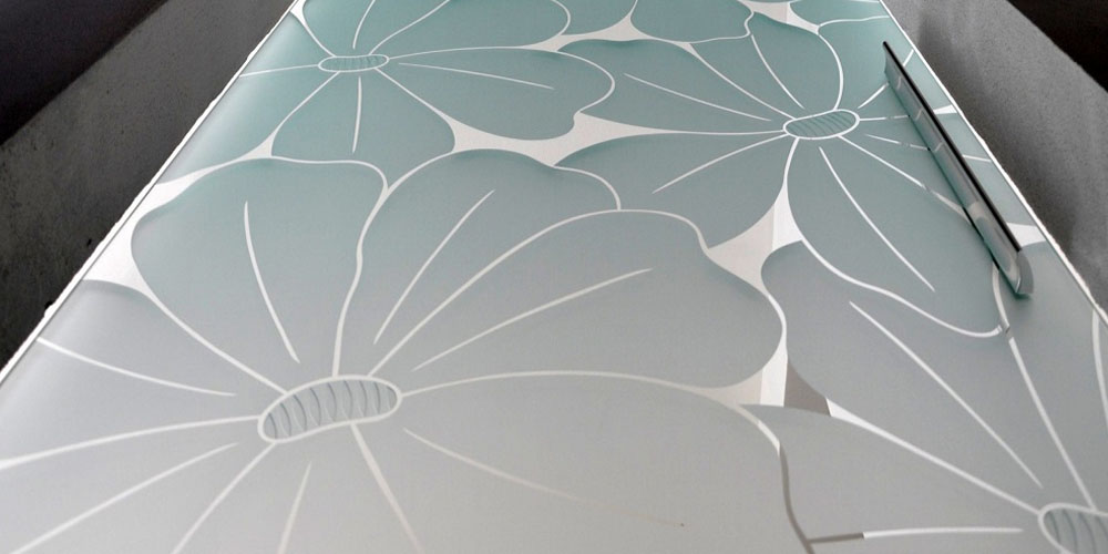 Пескоструйная обработка стекла и зеркала в Тюмени Пескоструйная обработка стекла и зеркала в Тюмени